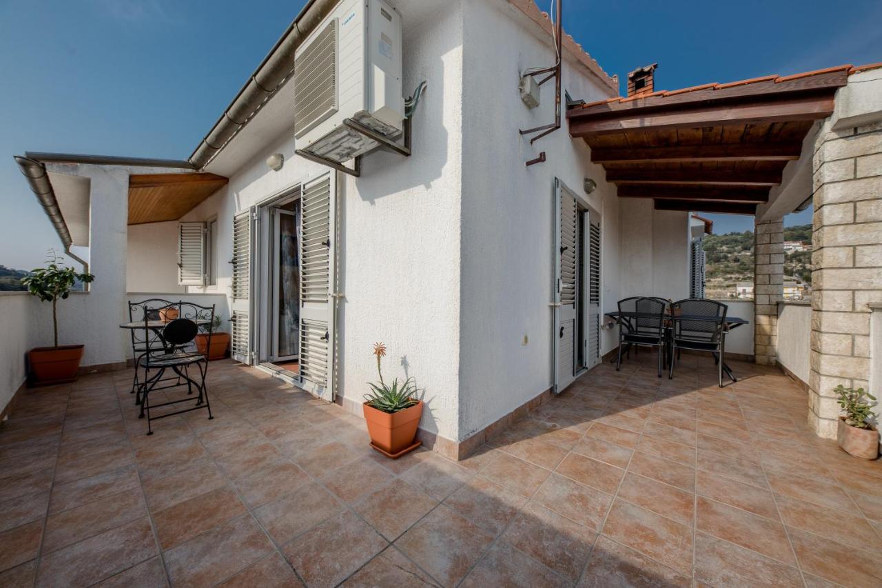 Nikolina Rab Apartments Rab Town Dış mekan fotoğraf