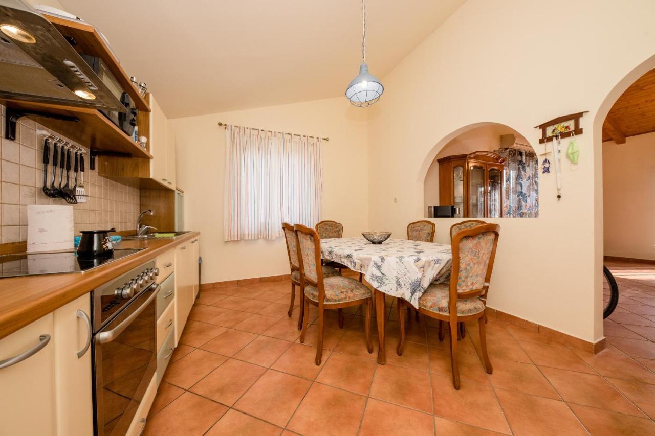 Nikolina Rab Apartments Rab Town Dış mekan fotoğraf